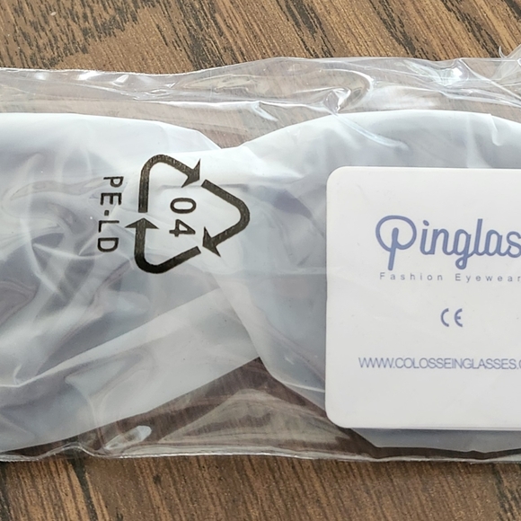 Pinglas Fashion Eyewear - Picture 4 of 6